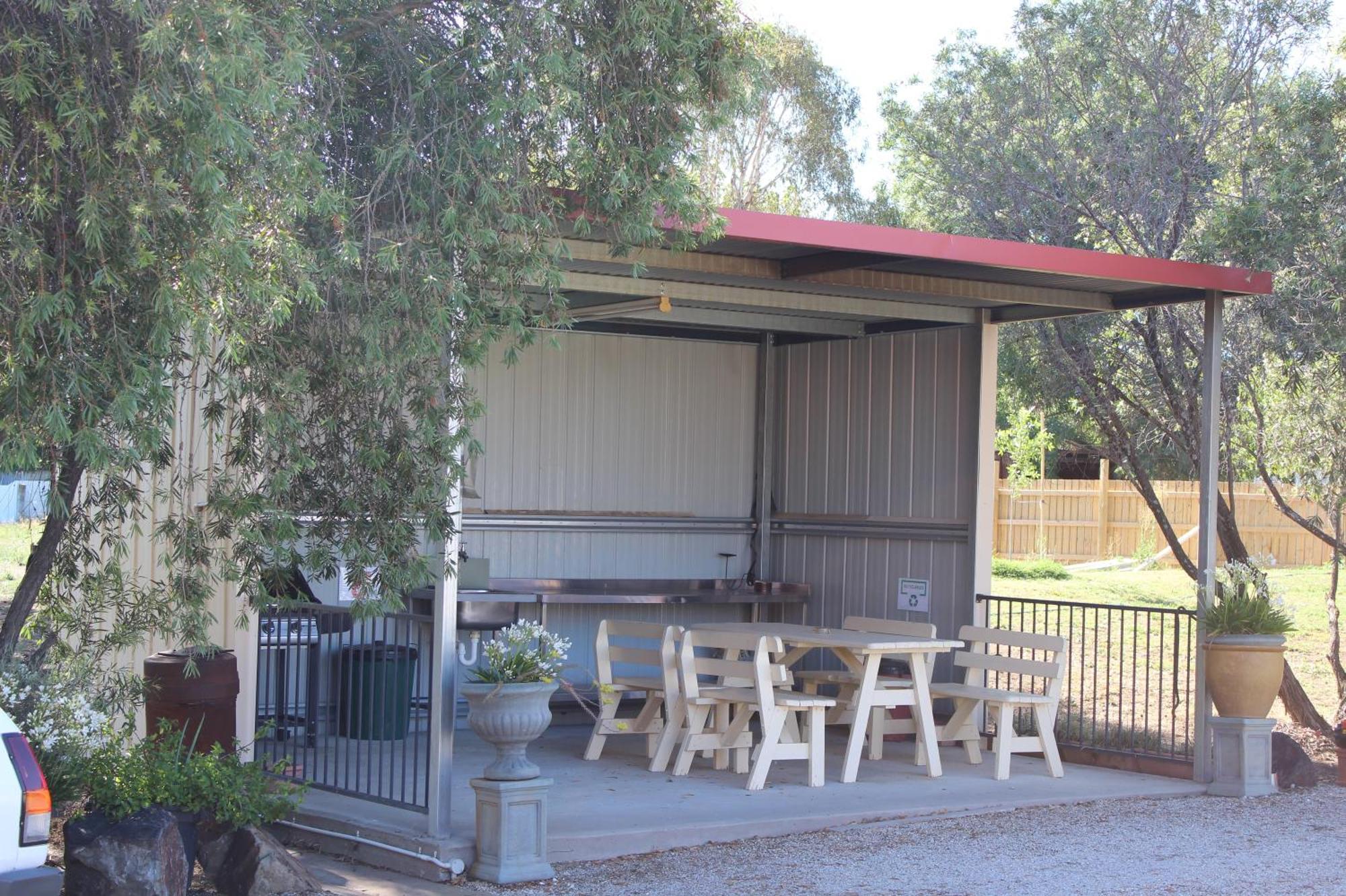 The Lydoun Motel Chiltern Exterior foto